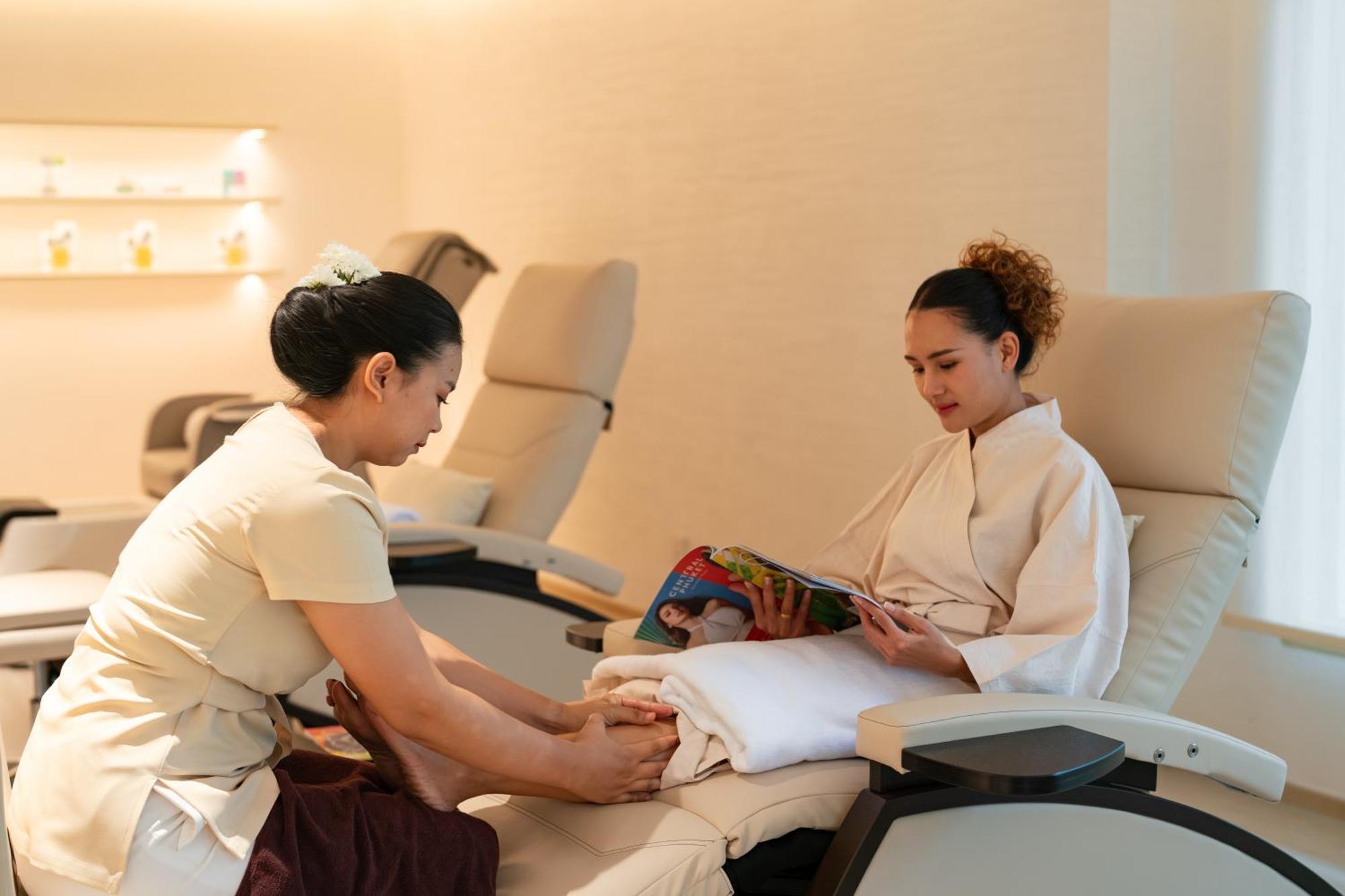בנג טאו ביץ' Saii Laguna Phuket מראה חיצוני תמונה Thai foot massage
